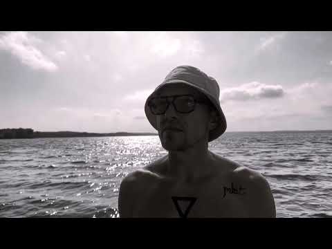 Paulius Sinkevičius (AkA Electronic I ) x Ieva - Deep blue sea