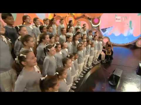 La Ranocchia Pintistrocchia (56° Zecchino d'oro) canta Anastasia