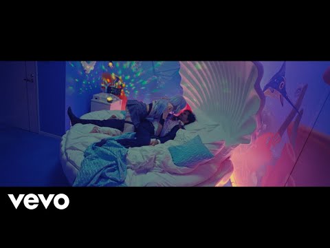 Rauw Alejandro - QUÉ RICO CH**GAMOS (Official Video)