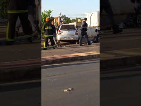 Veja o vídeo; Corolla atinge Etios e duas pessoas morrem; mulher salvou criança