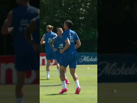🇫🇷 #Mbappe, #Cherki, #Olise... Au cœur de l'entraînement des Bleus !
