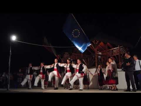 Festivalul``Bucuriile Toamnei``din comuna Varbilau..Ansamblul``Teleajanul ``din Valenii de Munte..