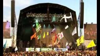 01 Graffiti (Maxïmo Park Live Glastonbury 2009)