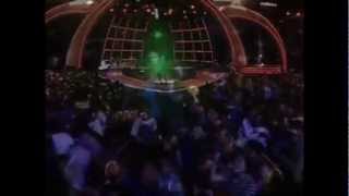 HELLO BAND - SALAH PILIH