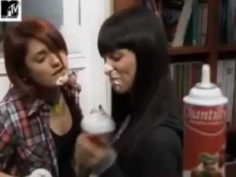 Valentina & Pia- En Tu Corazon