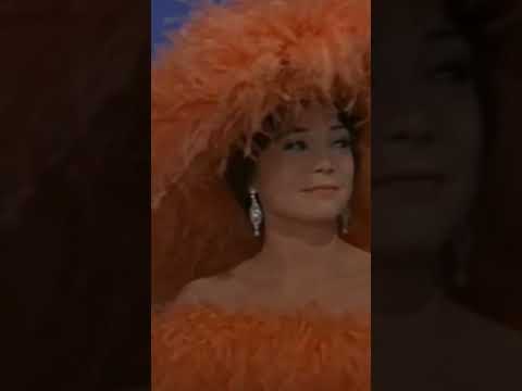 Shirley MacLaine in What a Way to Go! (1964)