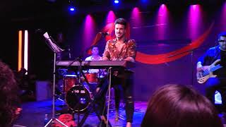 Moisés Losada —Como quema