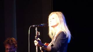 Shelby Lynne &quot;I Only Want To Be With You&quot;