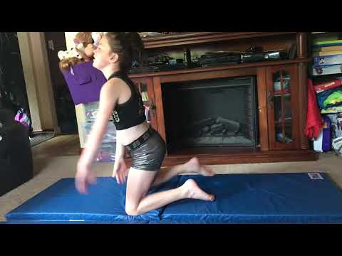 Sofia the contortionist