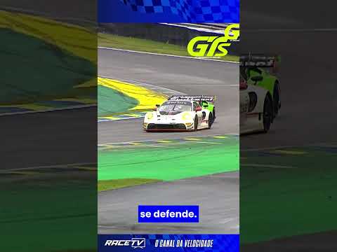 Lamborghini atacando, Porsche defendendo e protótipos se tocando... 🔥🔥🔥