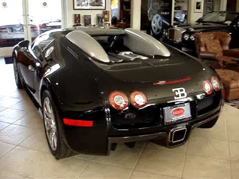 Black Bugatti Veyron