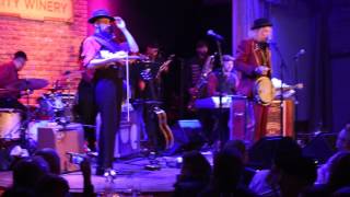 Squirrel Nut Zippers live at City Winery Chicago - Suits Are Picking Up The Bill