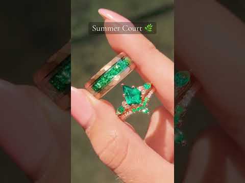 Which couples ring would you wear with your partner? 🖤💫✨ #acotar #nightcourt