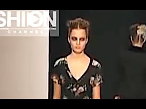CLEMENTS RIBEIRO Fall 2005 2006 London - Fashion Channel