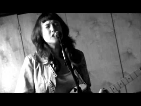 Anna Coogan & Willie B - 'The Birth Of The Stars' | Ghent, Café Video | October 12th 2015