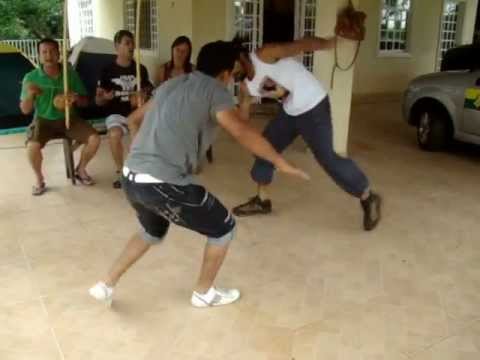 Capoeira Senzala (Cadinho e Mutley)
