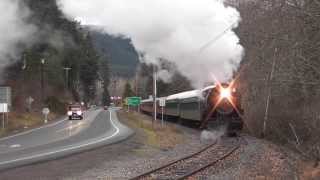 preview picture of video 'Mt. Rainier Scenic Railroad. F9-7012A & 2-8-2T No.17 depart from Elbe, WA'