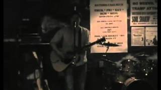 Chris Eaves - Live Debut (Hell's Ditch, Heaven And Hell, Liverpool 29/01/2005)