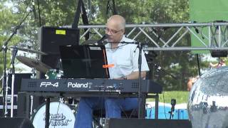 Dan Hill @ Canada Day celebration in Toronto--Sometimes When We Touch--Live 2011-07-01