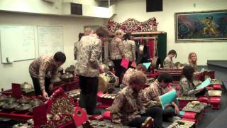 Download lagu Venerable Showers of Beauty April 2011 (pt. 1) mp3