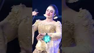 Download lagu NIKEN SALINDRI & CAK PERCIL JOGET TAYUB AN #cakpercil #nikensalindri #tayub #srampat #kediri mp3