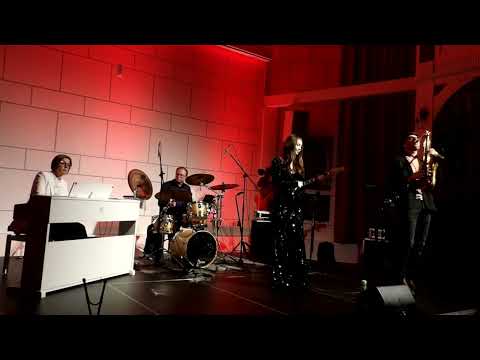 Jej portret - Jan Adamczewski Kwartet beat. Kornelia Raźniewska