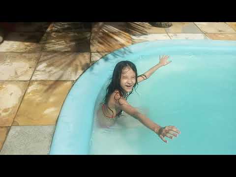 Um dia divertido na piscina,parte 2 