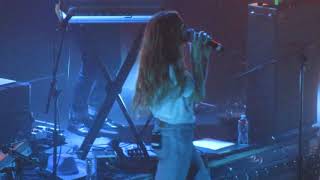Maggie Rogers - &quot;On and Off&quot; (Live in Boston)