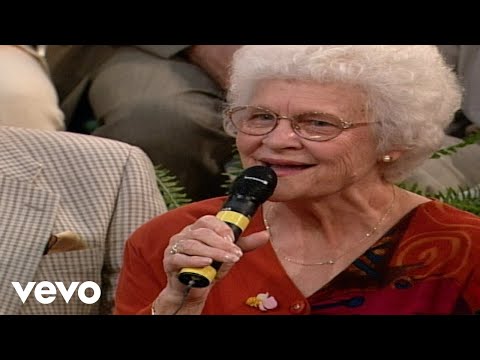 Bill & Gloria Gaither - My Savior First of All [Live] ft. Gloria Gaither, Mary Tom Speer Reid