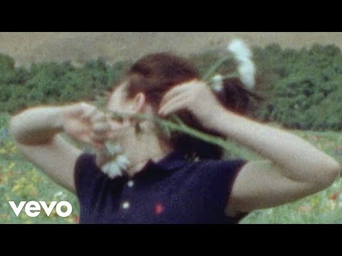 Billie Eilish - BIRDS OF A FEATHER (Music Video)