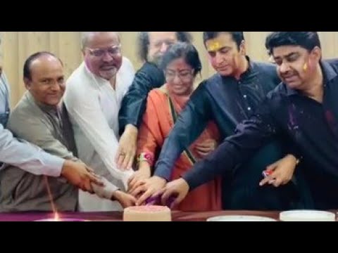 Holi Cake Cutting at Bilawal House ll بلاول هائوس ۾ هولي جو ڪيڪ ڪاٽيو ويو