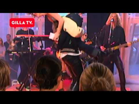 E-type kidnappar Tilde de Paula i Fredagspuls