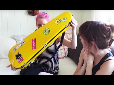 Unboxing my Violin Case with Chakky :D