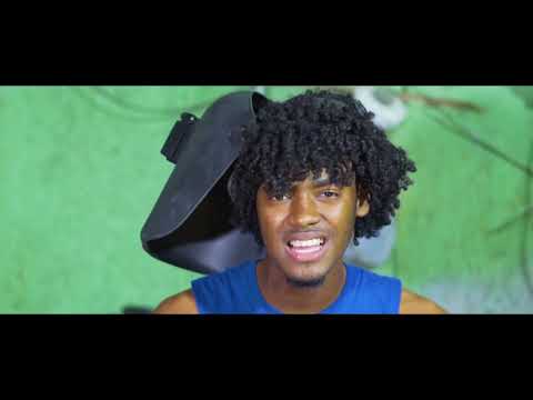 YOUNG CHILL - DIFERENTE (VIDEO OFCIAL) BY EMIL GRAPH