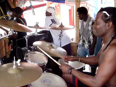 El A Kru Boogie Playing Drums ANTIGUA Jouvert Morning [August 3, 2T9] .MPG