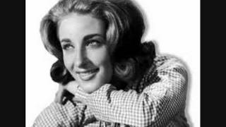 Lesley Gore ~ A Girl In Love