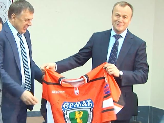 Губернатор Приангарья поздравил хоккеистов «Ермака»