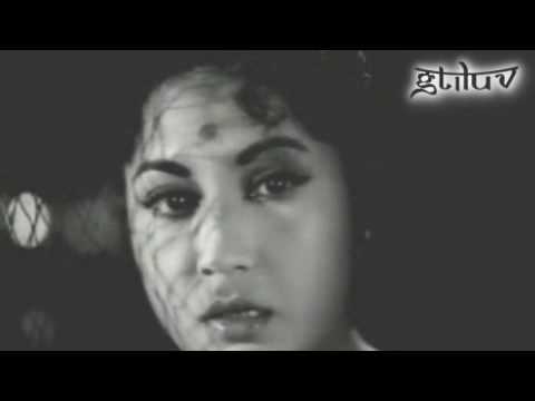 Dil Apna Aur Preet Parai(Title Song)