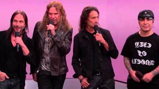 Maná cantando &quot;Mahna Mahna&quot;