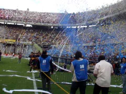 "BOCA RIVER -Sale Boca Juniors en el mejor espectaculo futbolistico del mundo" Barra: La 12 • Club: Boca Juniors • País: Argentina