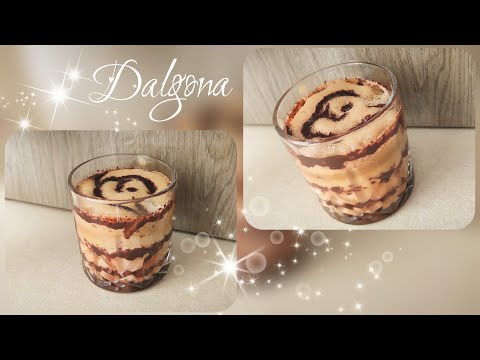 Dalgona โข รศi place cafeaua? รncearcฤ aceastฤ reศetฤ! โ๐ง | Cafea cu gheaศฤ ศi ciocolatฤ