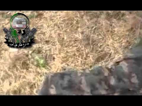 تمشيط أحد المزارع من قبل لواء درع عشائر جبل العرب في بلدة الشيخ سعد في ريف درعا