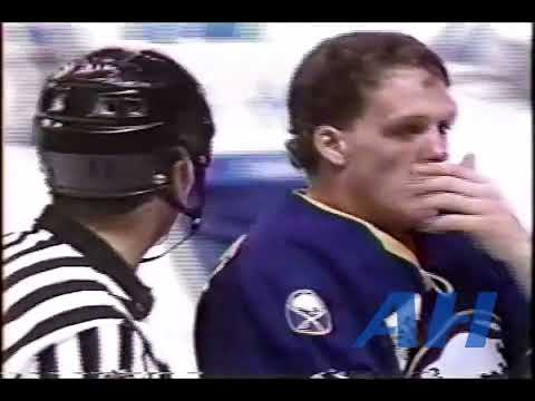 NHL Dec. 23, 1989 Joe Cirella,QUE v Scott Metcalfe,BUF Quebec Nordiques Buffalo Sabres