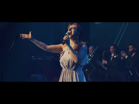 Run To You by Whitney Houston | Grupa D-Tonacja-  Cover.