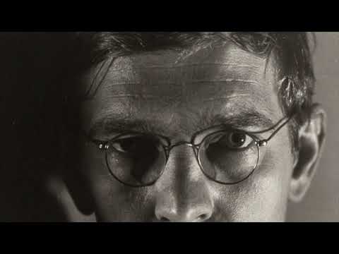 Tom Courtenay – Mrs. Brown You've Got A Lovely Daughter