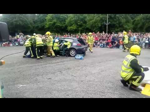 Pokaz ratowniczy służb w UK