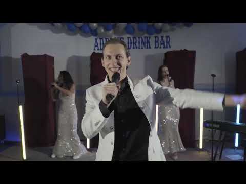 Sweet Caroline (Live Show)