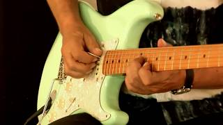 Video thumbnail for Fender Classic Series '50s Stratocaster (surf green), Part1 by GregsGuitars