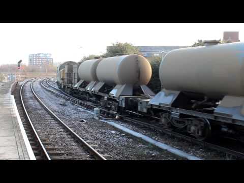 DRS class 37602 with 37609 shunts into Middlesbrough sidings with an RHTT