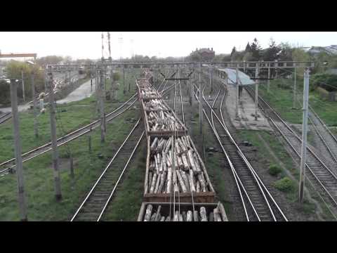 Tren de marfa GFR pleaca din Suceava cu 39 vagoane incarcate cu  lemn de la Dornesti pentru Stupini